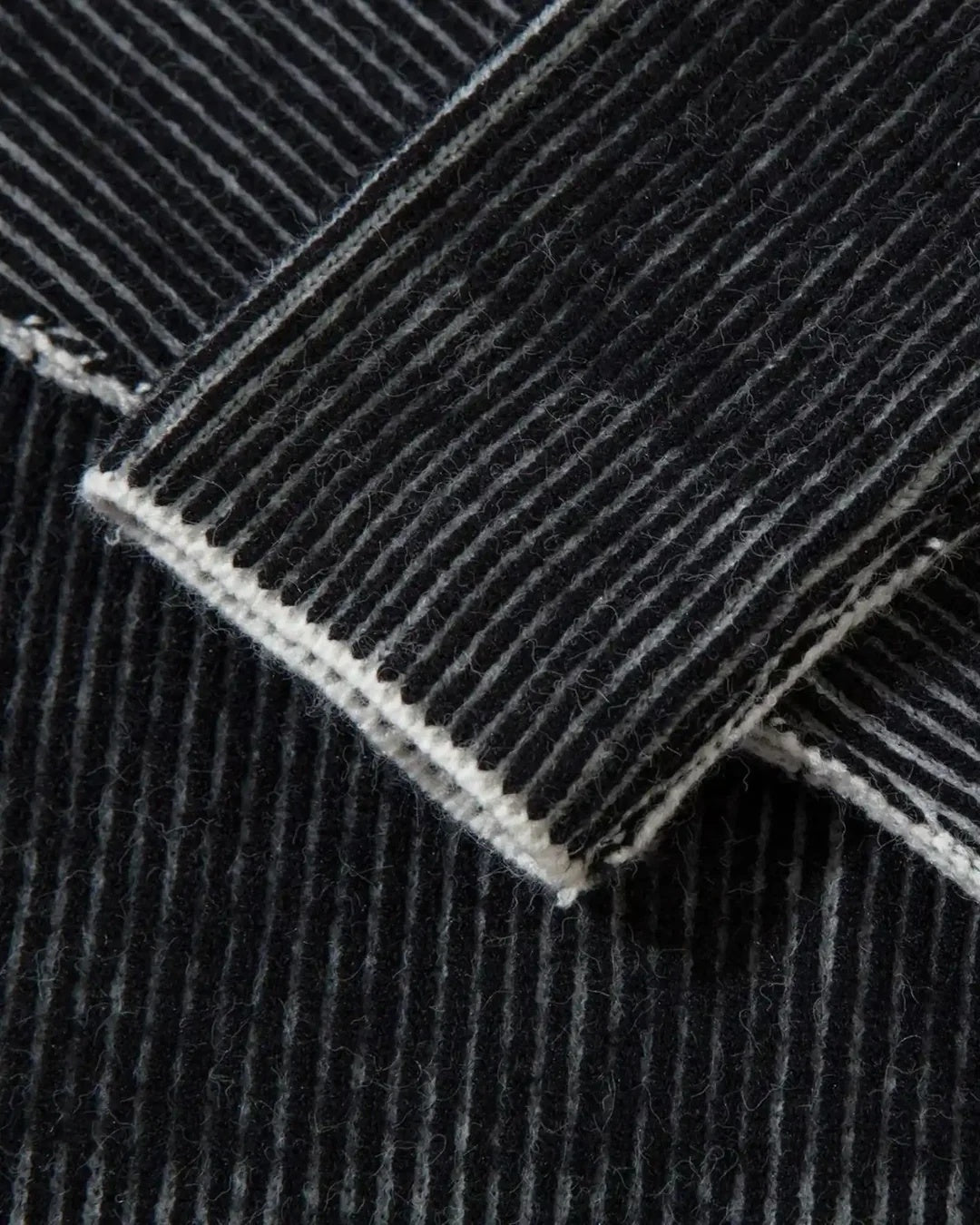 "Raven" - Knit